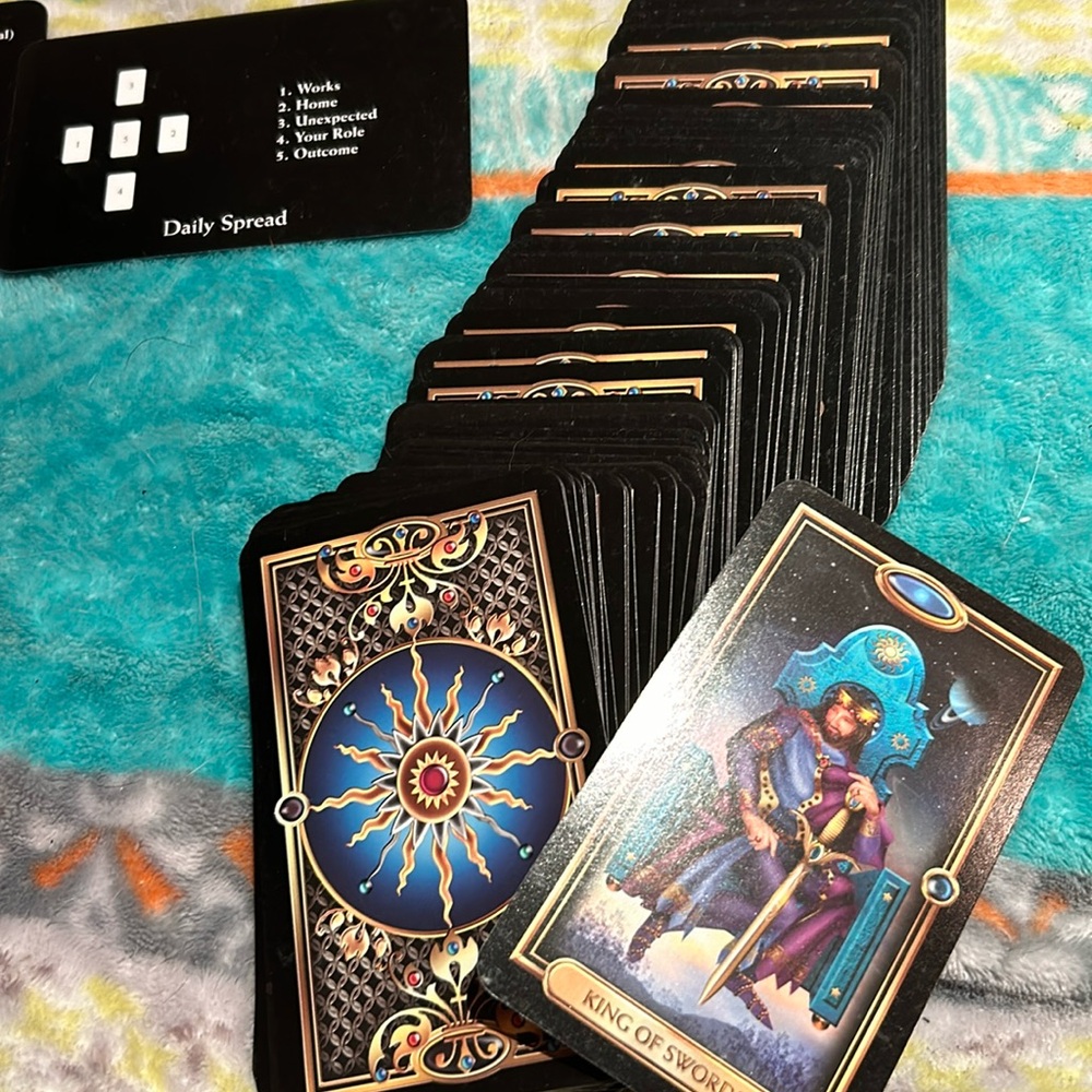 Complete -  Gilded Tarot Deck 78 cards.